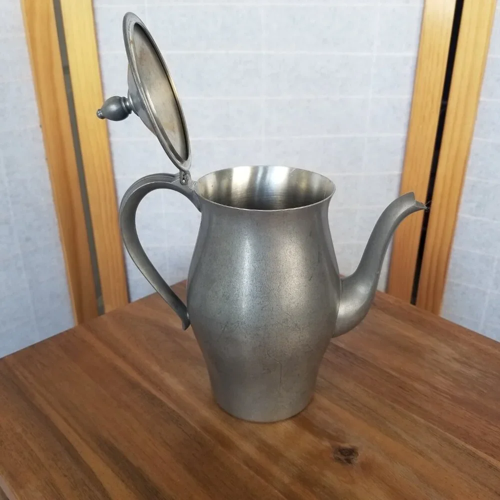 Vintage Pewter Lidded Coffee Pot Pitcher Handle Flip Top Lid 7